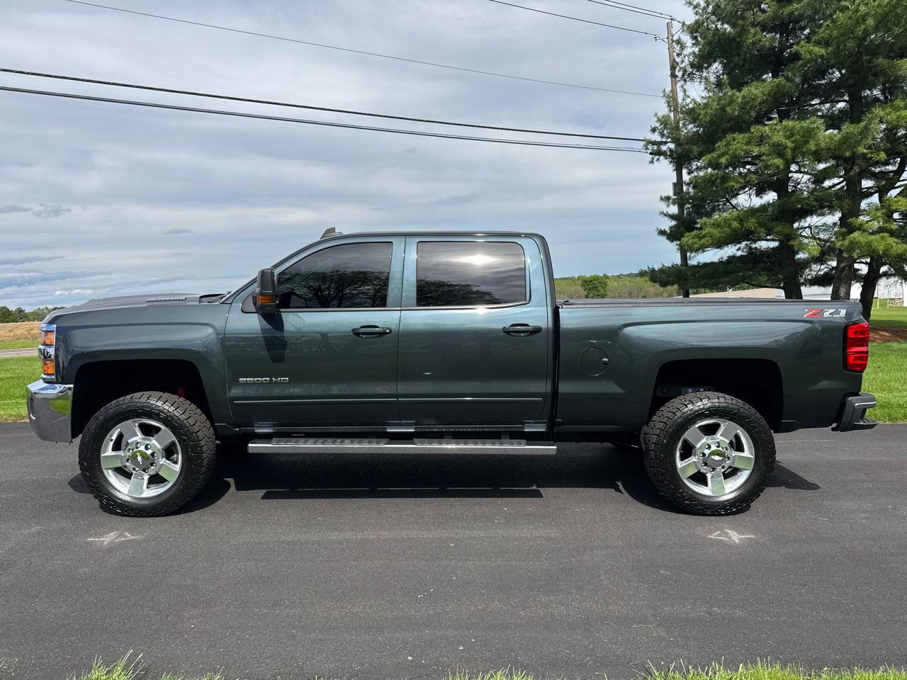 Chevrolet Silverado 2500HD 4WD Crew Cab 153.7" LT 2019