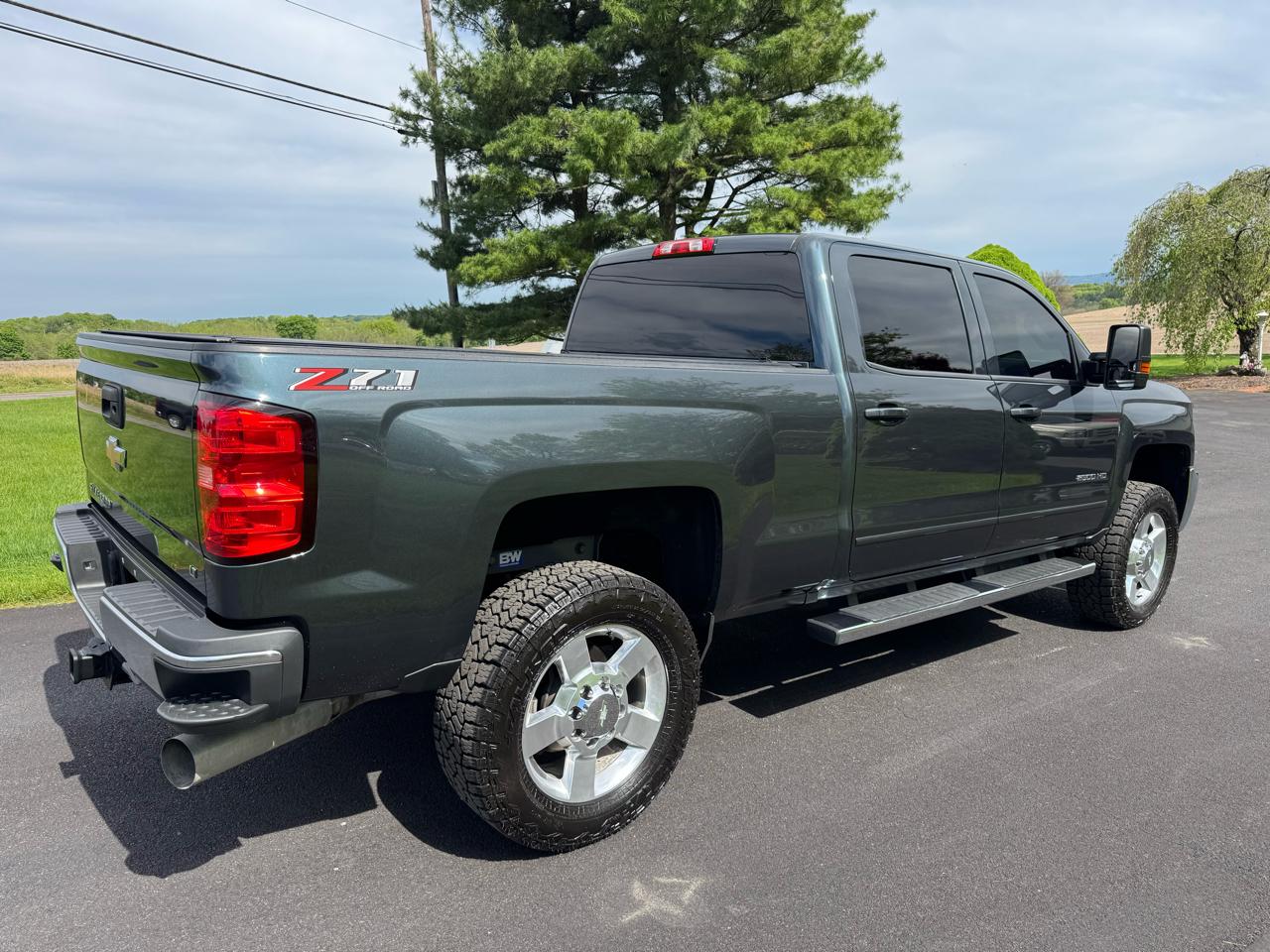 Chevrolet Silverado 2500HD 4WD Crew Cab 153.7" LT 2019
