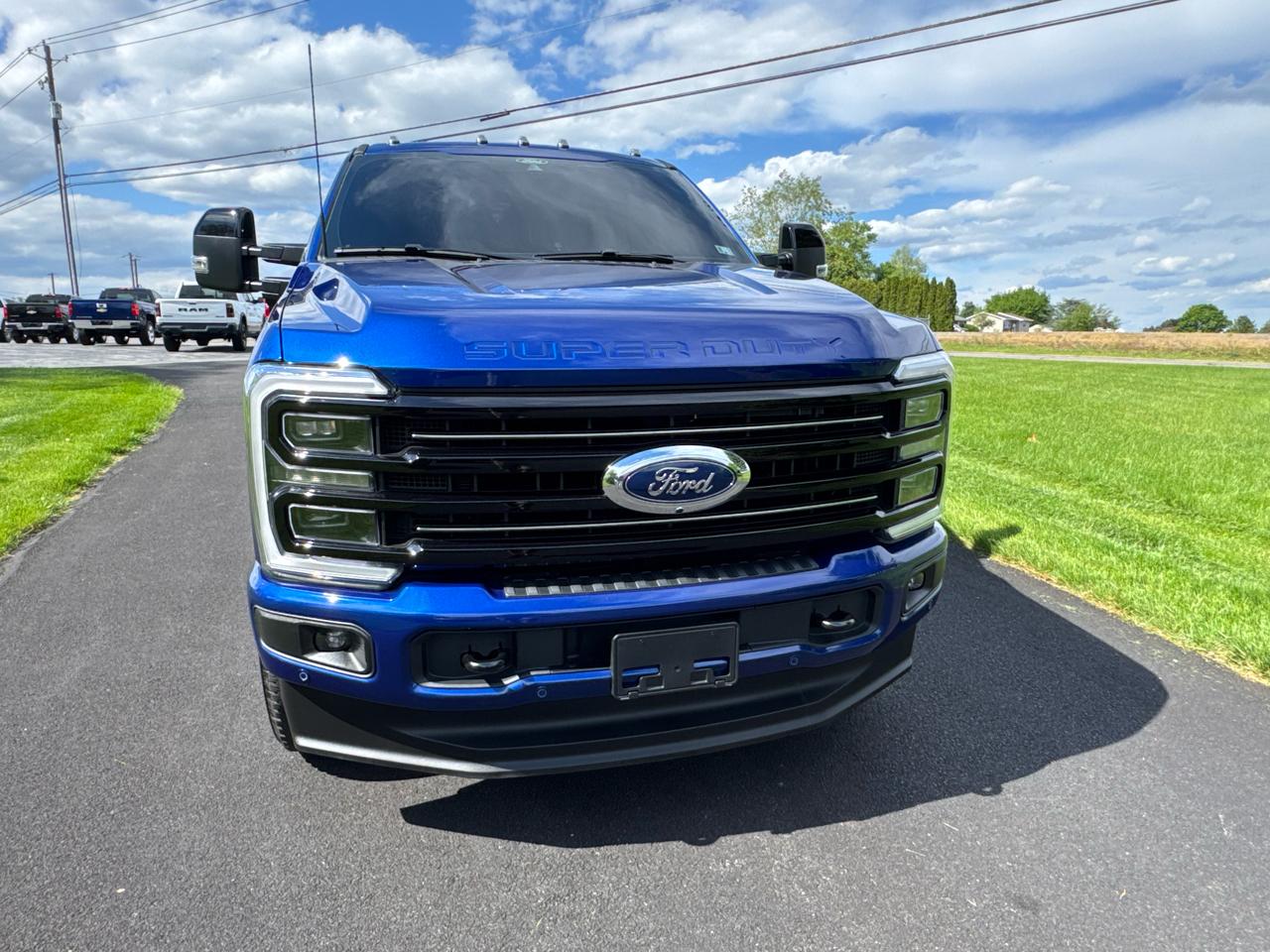 Ford Super Duty F-350 SRW Platinum 4WD Crew Cab 6.75' Box 2026