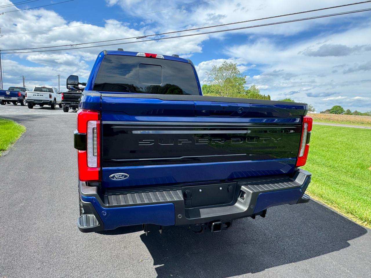 Ford Super Duty F-350 SRW Platinum 4WD Crew Cab 6.75' Box 2026