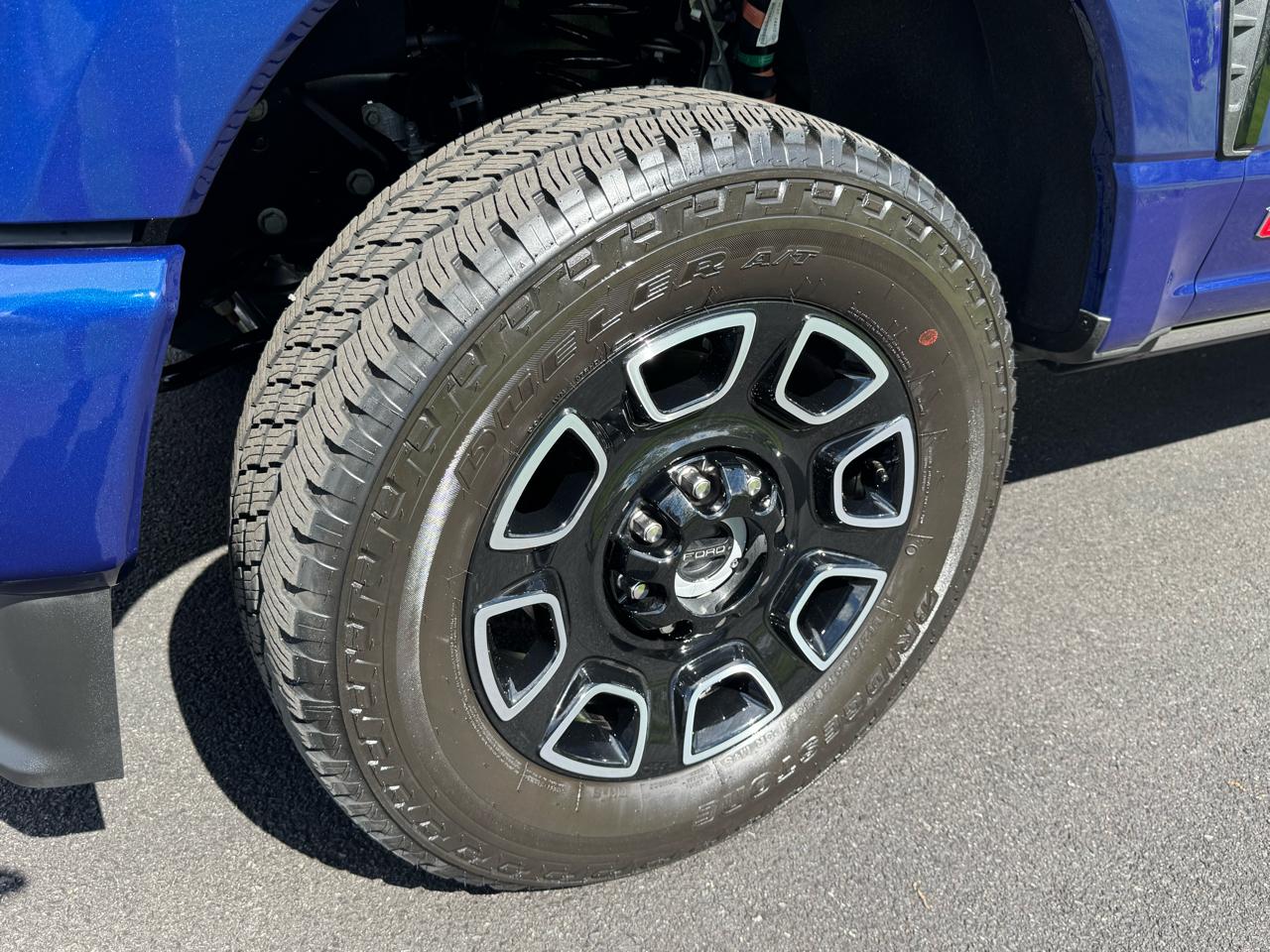 Ford Super Duty F-350 SRW Platinum 4WD Crew Cab 6.75' Box 2026