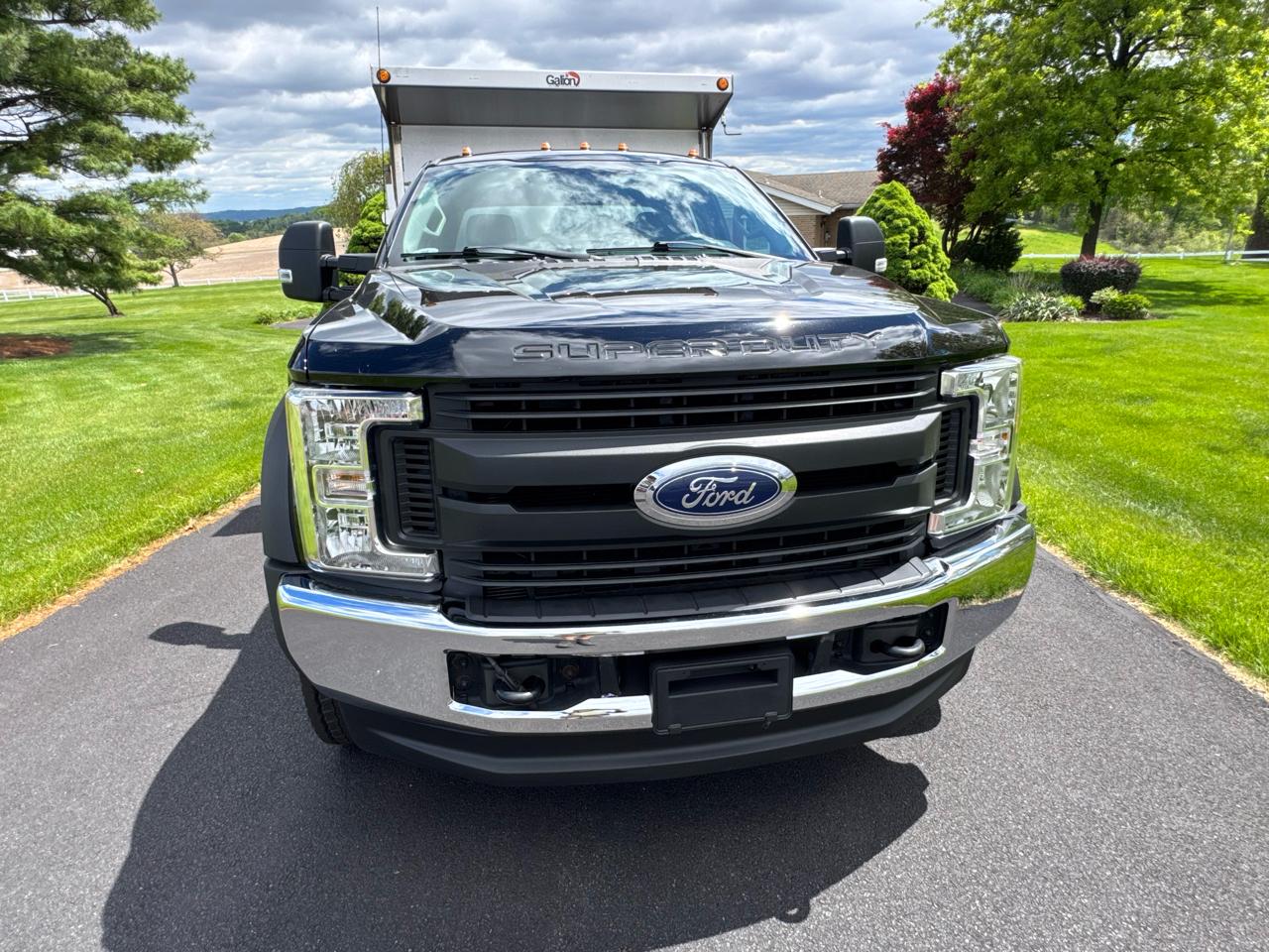 Ford Super Duty F-550 DRW XL 4WD SuperCab 168" WB 60" CA 2017