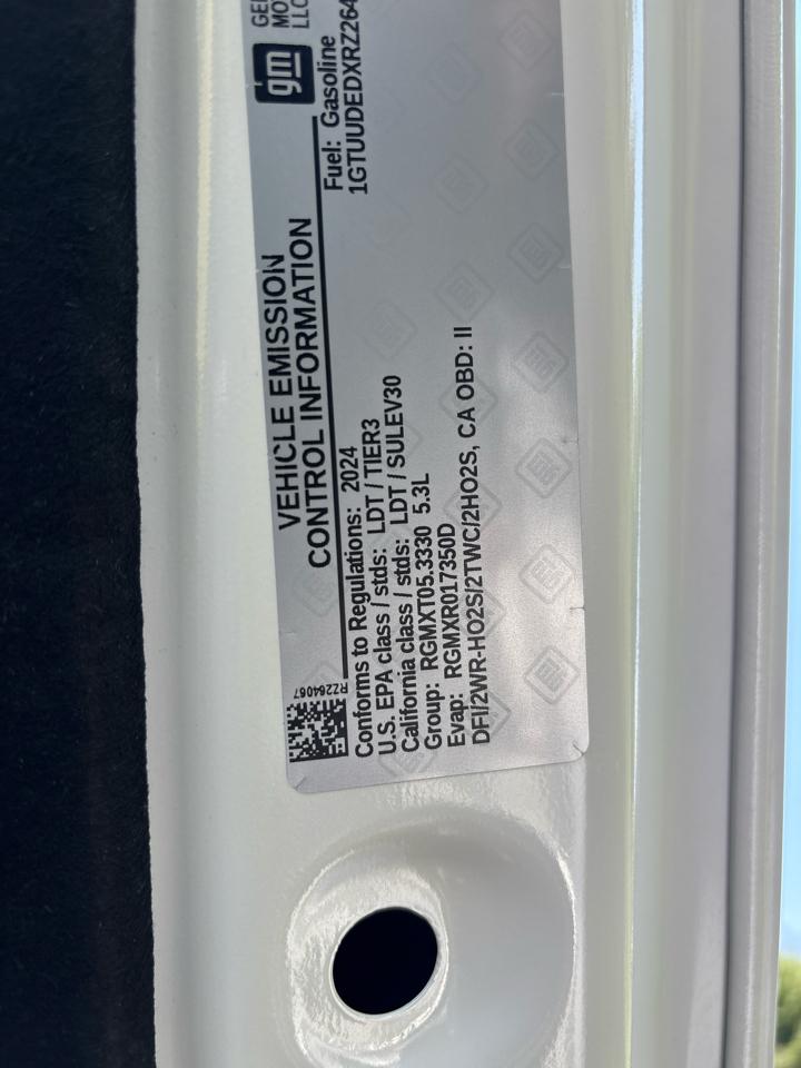 GMC Sierra 1500 4WD Crew Cab 157" SLT 2024