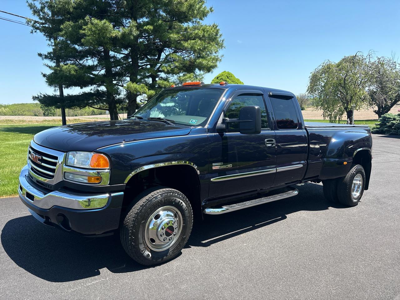 2006 GMC Sierra 3500 Ext Cab 157.5" WB 4WD DRW SLE2