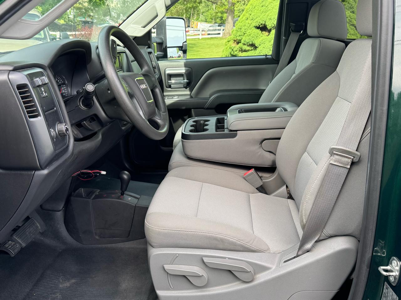 GMC Sierra 2500HD 4WD Reg Cab 133.6" 2015