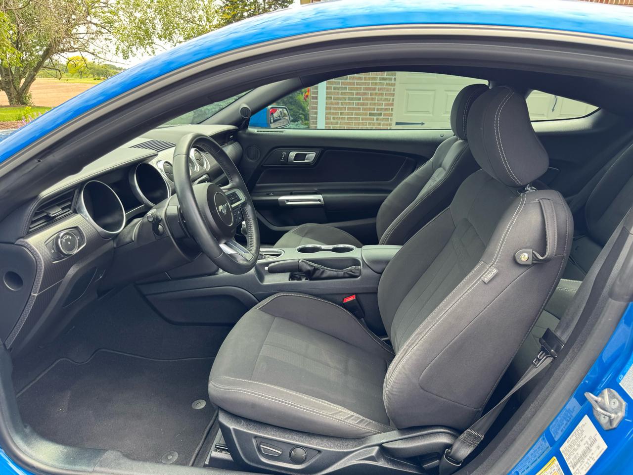 Ford Mustang EcoBoost Fastback 2021