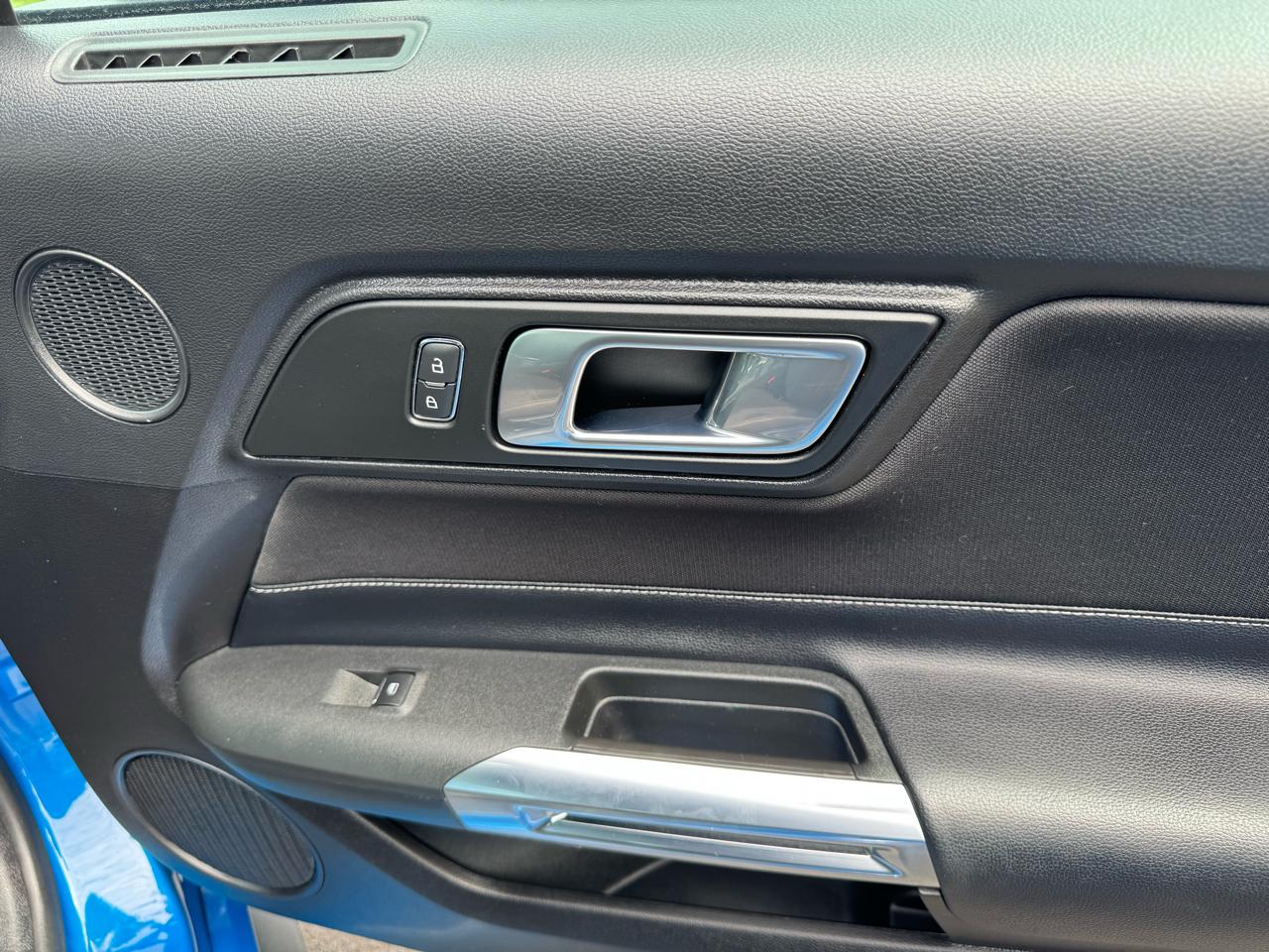 Ford Mustang EcoBoost Fastback 2021