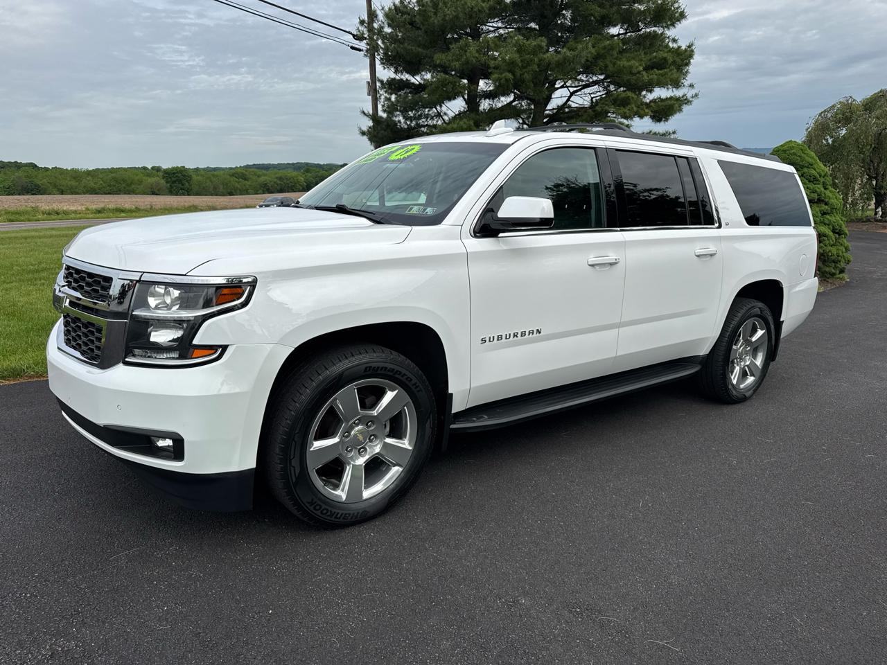Chevrolet Suburban 4WD 4dr 1500 LT 2019