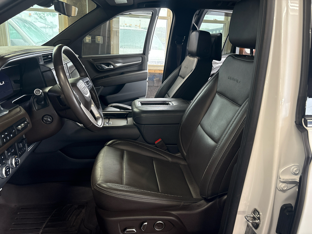 GMC Yukon 4WD 4dr Denali Ultimate 2022