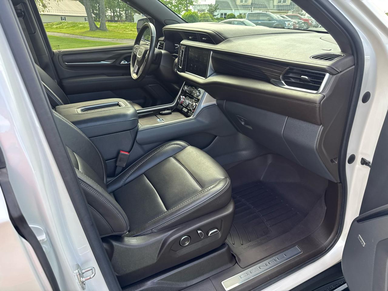GMC Yukon 4WD 4dr Denali Ultimate 2022