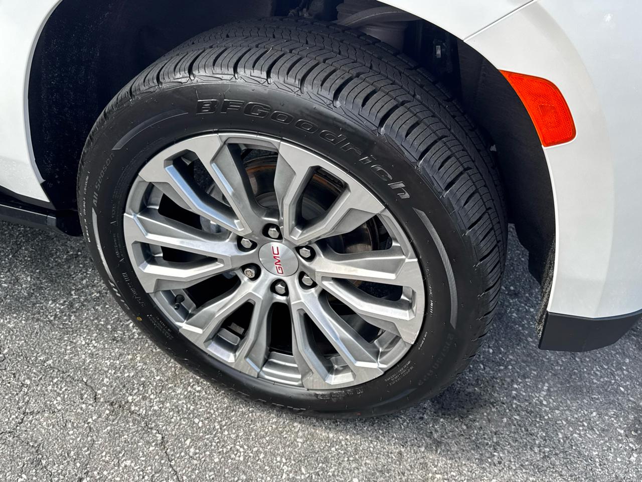 GMC Yukon 4WD 4dr Denali Ultimate 2022