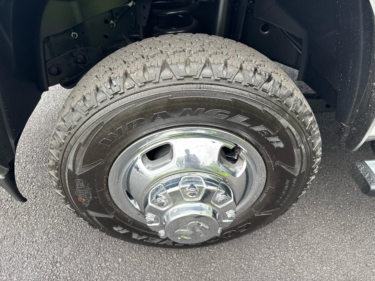 RAM 3500 Chassis Cab Tradesman 4WD Reg Cab 60" CA 143.5" WB 2024