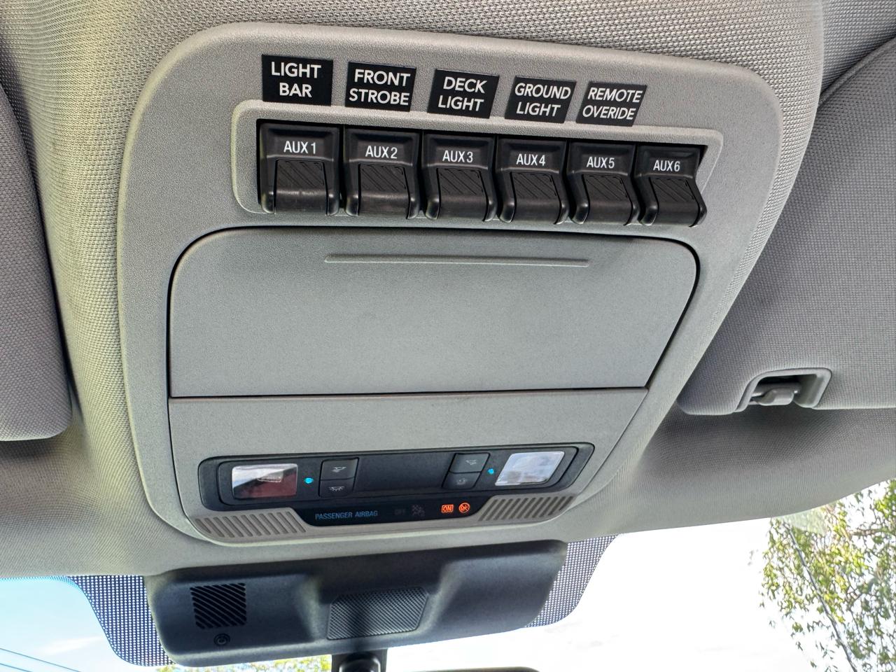 Ford Super Duty F-550 DRW XLT 4WD Reg Cab 145" WB 60" CA 2023