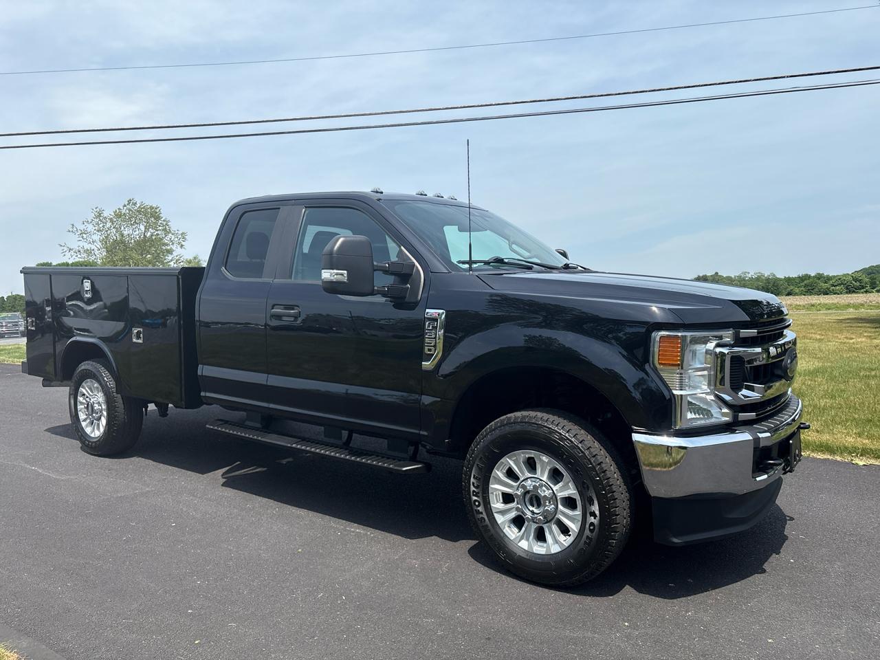 Ford Super Duty F-350 SRW  2022