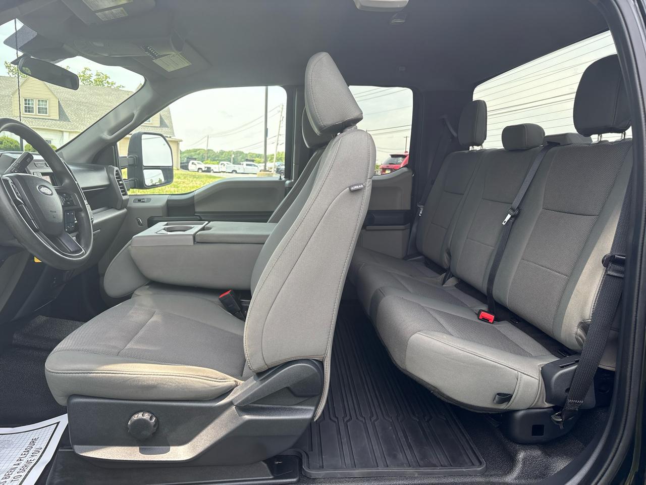 Ford Super Duty F-350 SRW  2022
