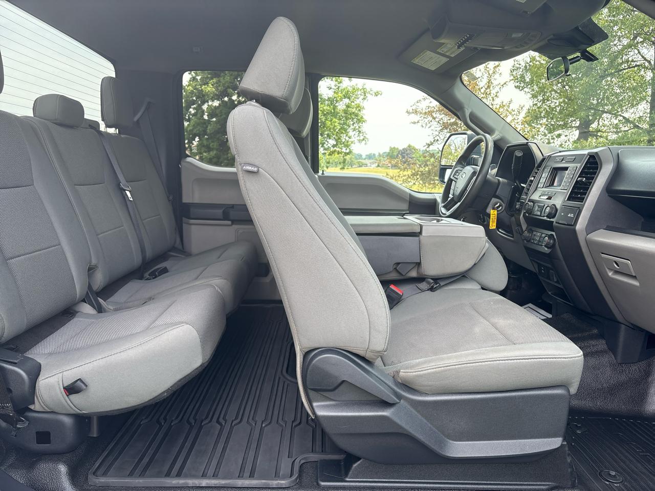 Ford Super Duty F-350 SRW  2022