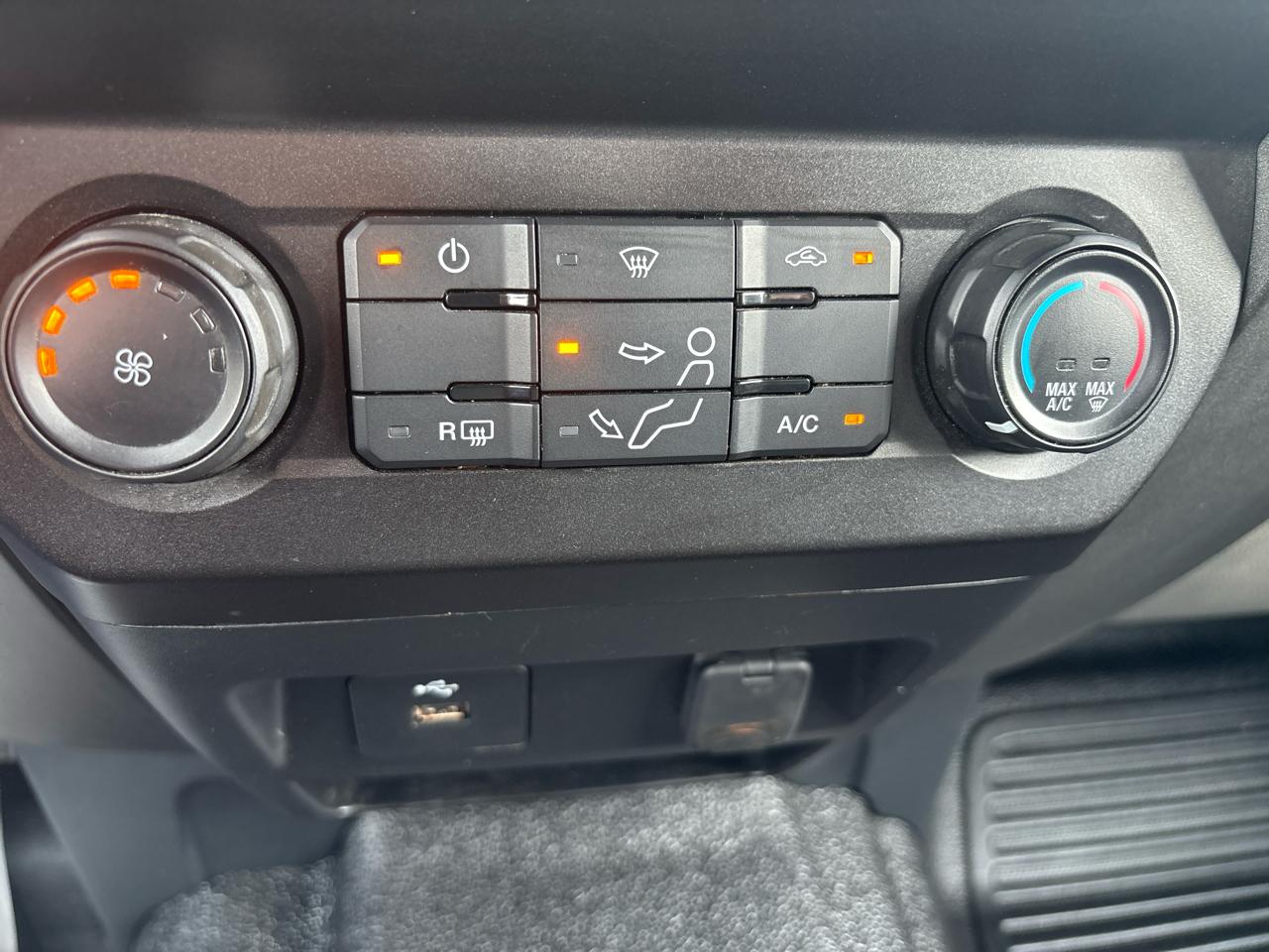 Ford Super Duty F-350 SRW  2022