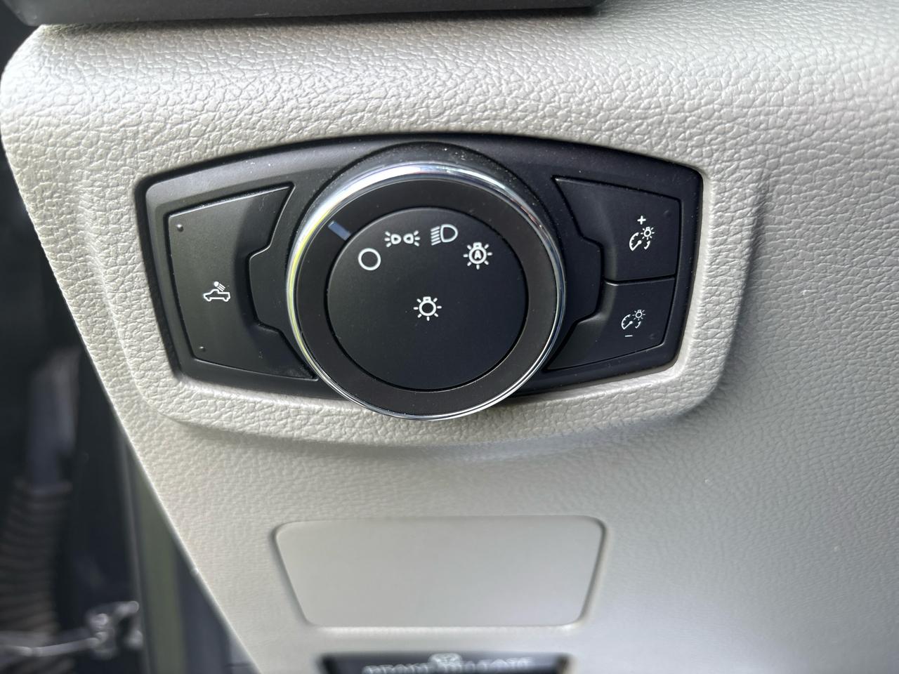 Ford Super Duty F-350 SRW  2022