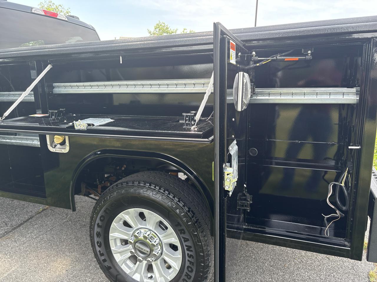 Ford Super Duty F-350 SRW  2022
