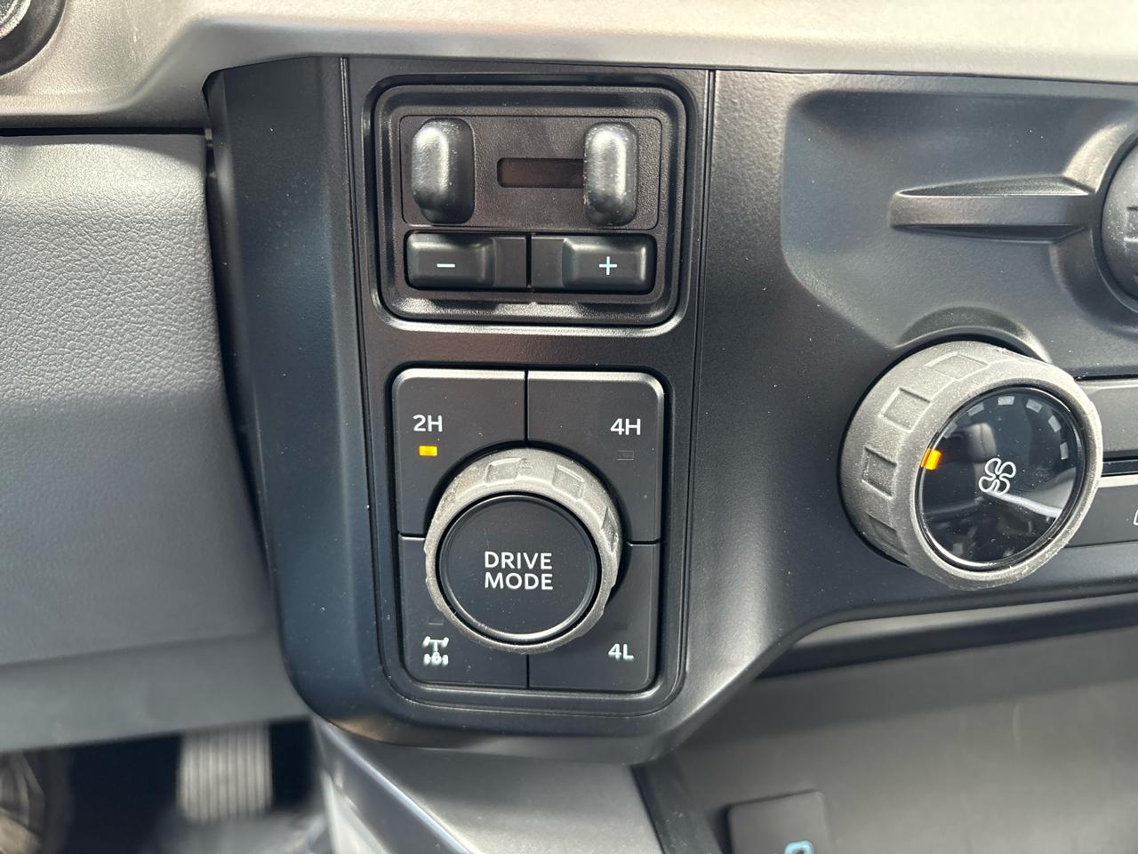 Ford Super Duty F-250 SRW XLT 4WD SuperCab 8' Box 2024