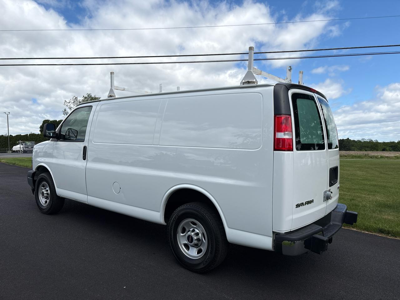 GMC Savana Cargo Van  2019