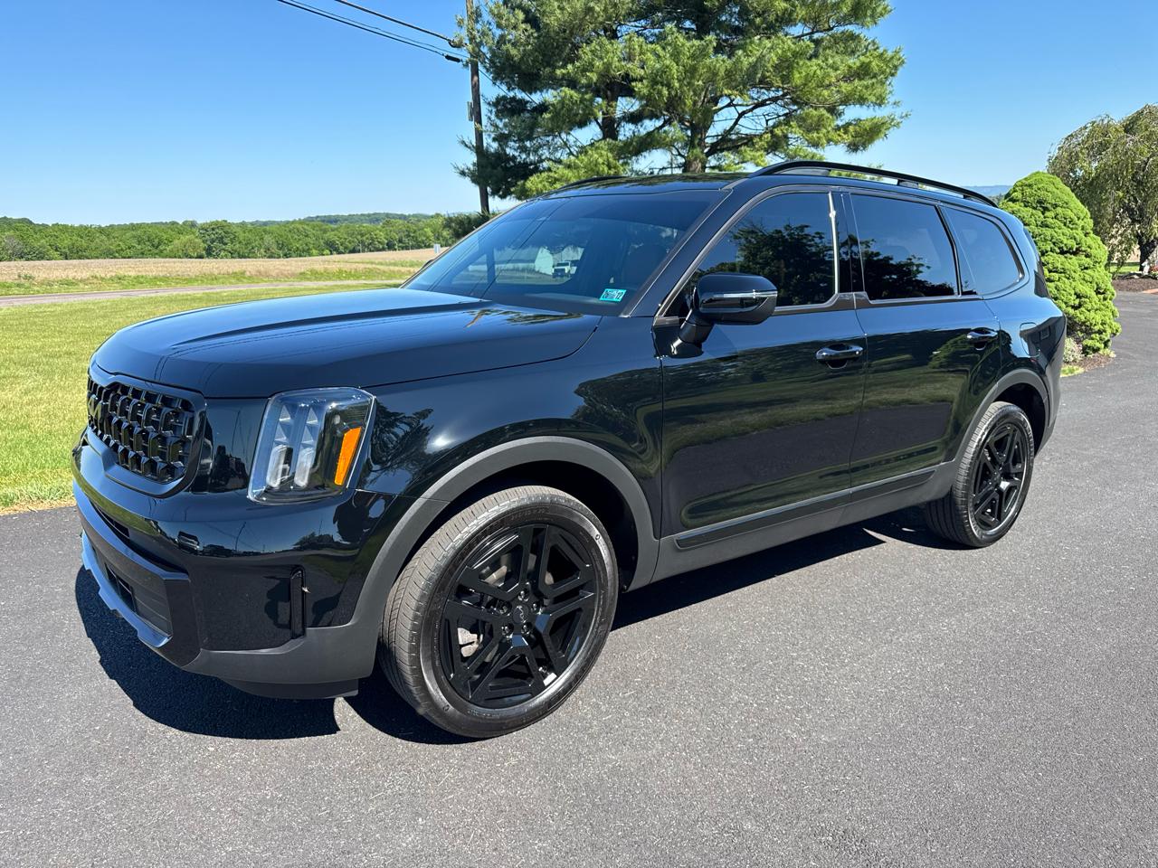 Kia Telluride EX X-Line AWD 2025