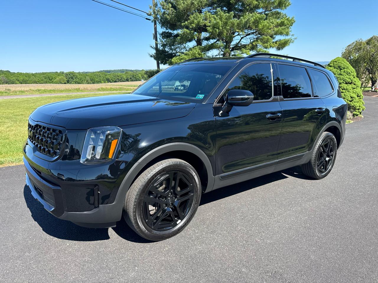 Kia Telluride EX X-Line AWD 2025