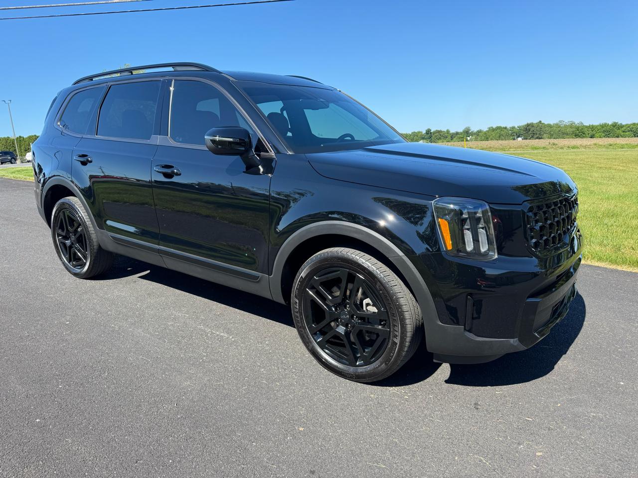 Kia Telluride EX X-Line AWD 2025