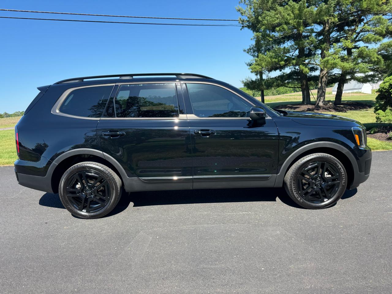Kia Telluride EX X-Line AWD 2025