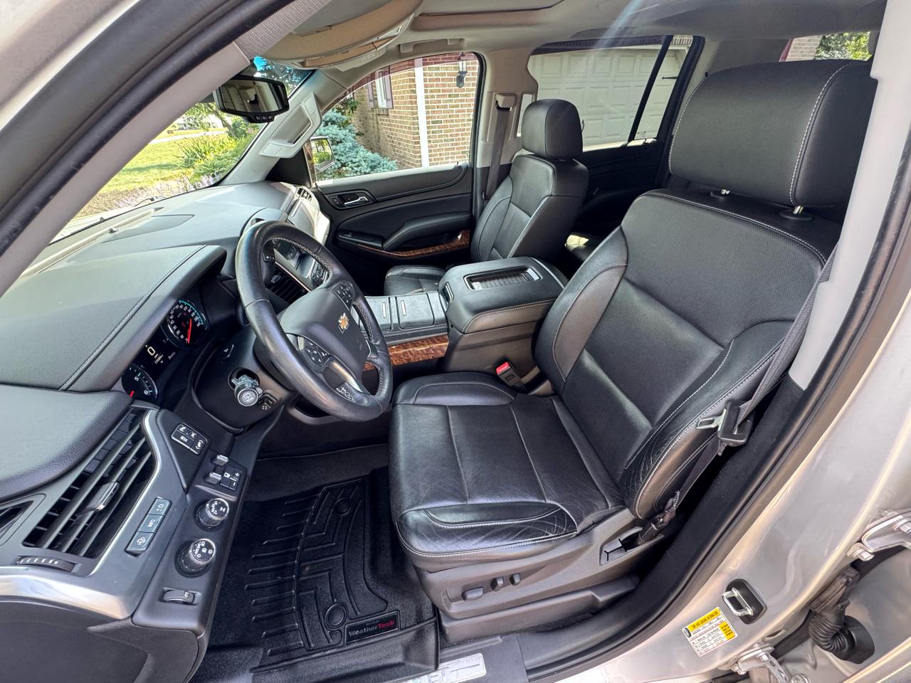 Chevrolet Suburban 4WD 4dr 1500 Premier 2017