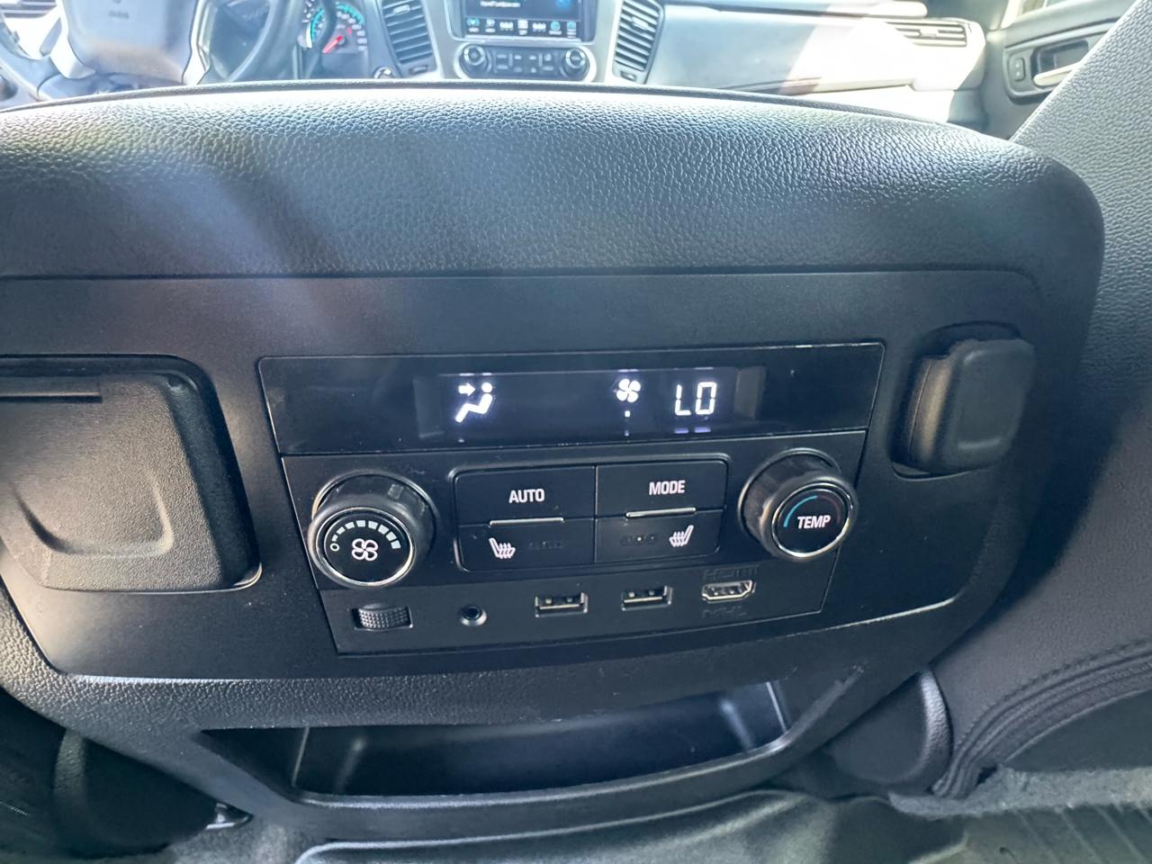 Chevrolet Suburban 4WD 4dr 1500 Premier 2017