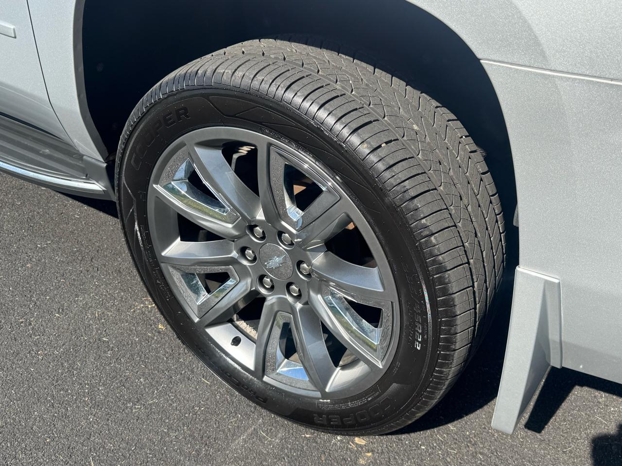 Chevrolet Suburban 4WD 4dr 1500 Premier 2017