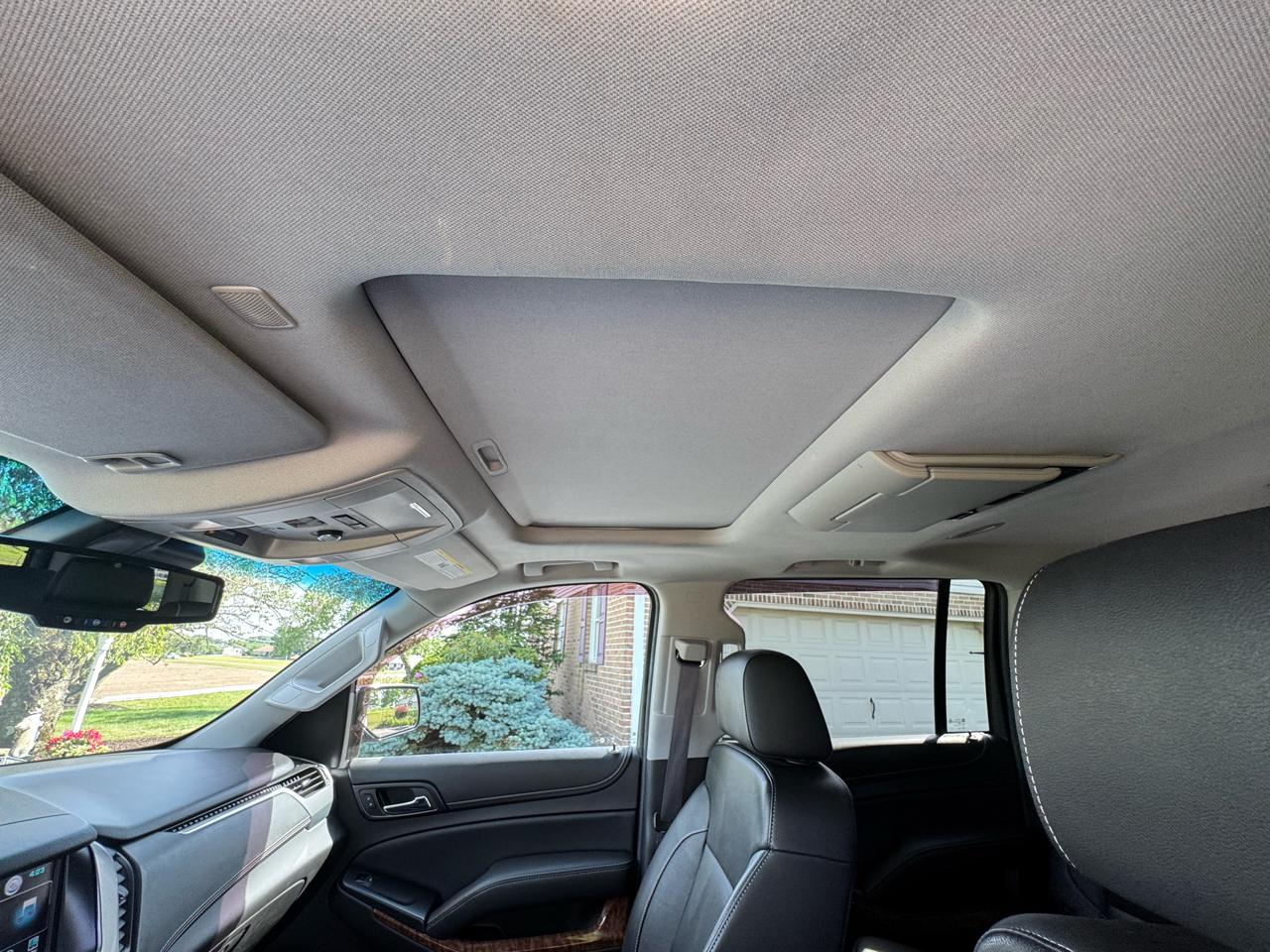 Chevrolet Suburban 4WD 4dr 1500 Premier 2017
