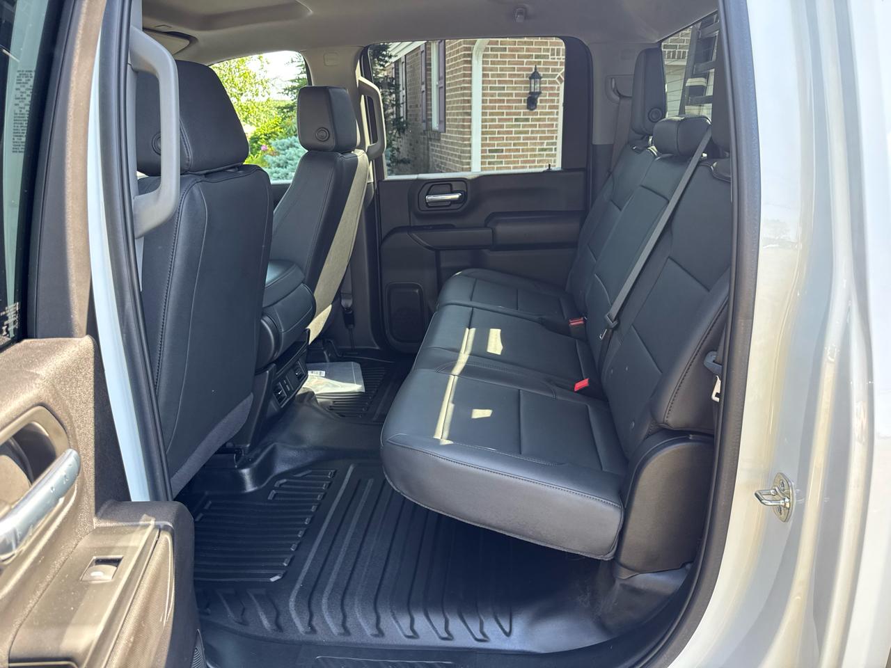 GMC Sierra 3500HD CC 4WD Crew Cab 177" WB, 60" CA Pro 2025