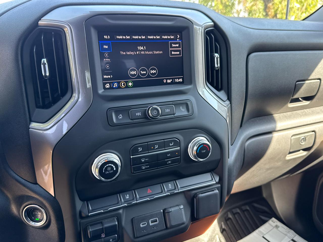 GMC Sierra 3500HD CC 4WD Crew Cab 177" WB, 60" CA Pro 2025