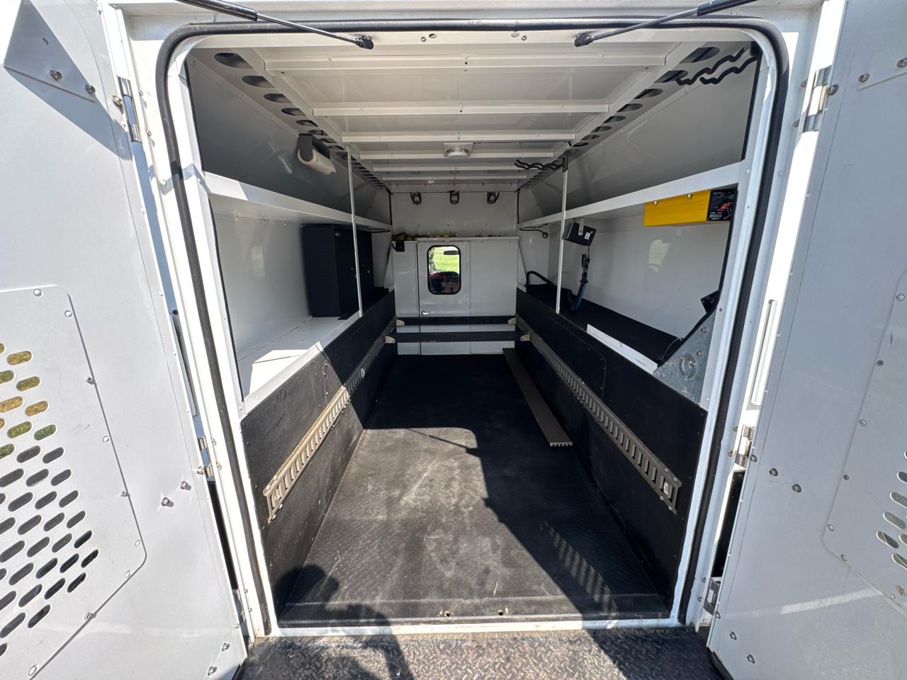 Ford Econoline Commercial Cutaway E-350 Super Duty 138" SRW 2015