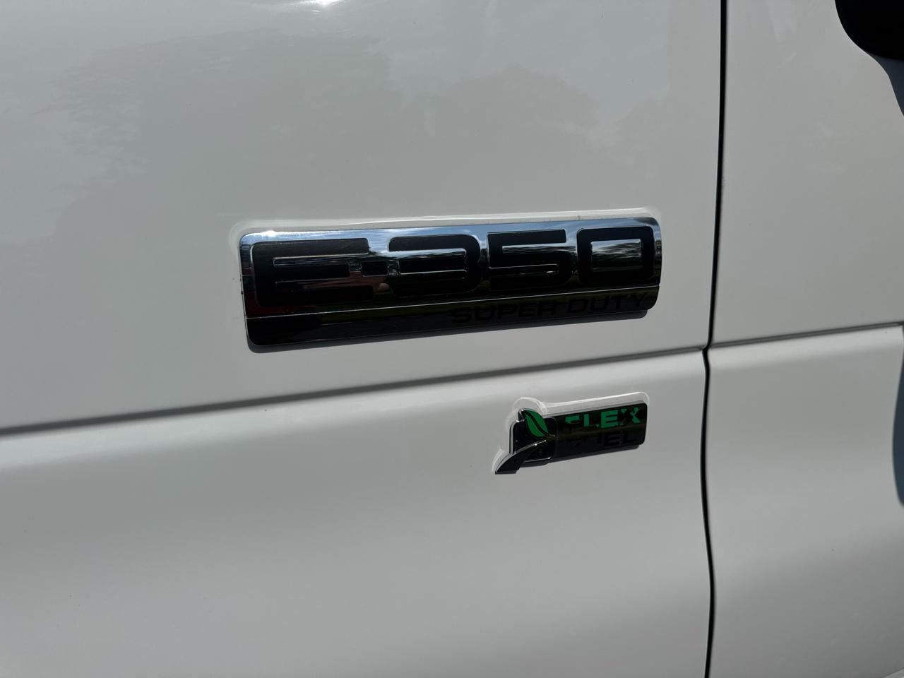 Ford Econoline Commercial Cutaway E-350 Super Duty 138" SRW 2015