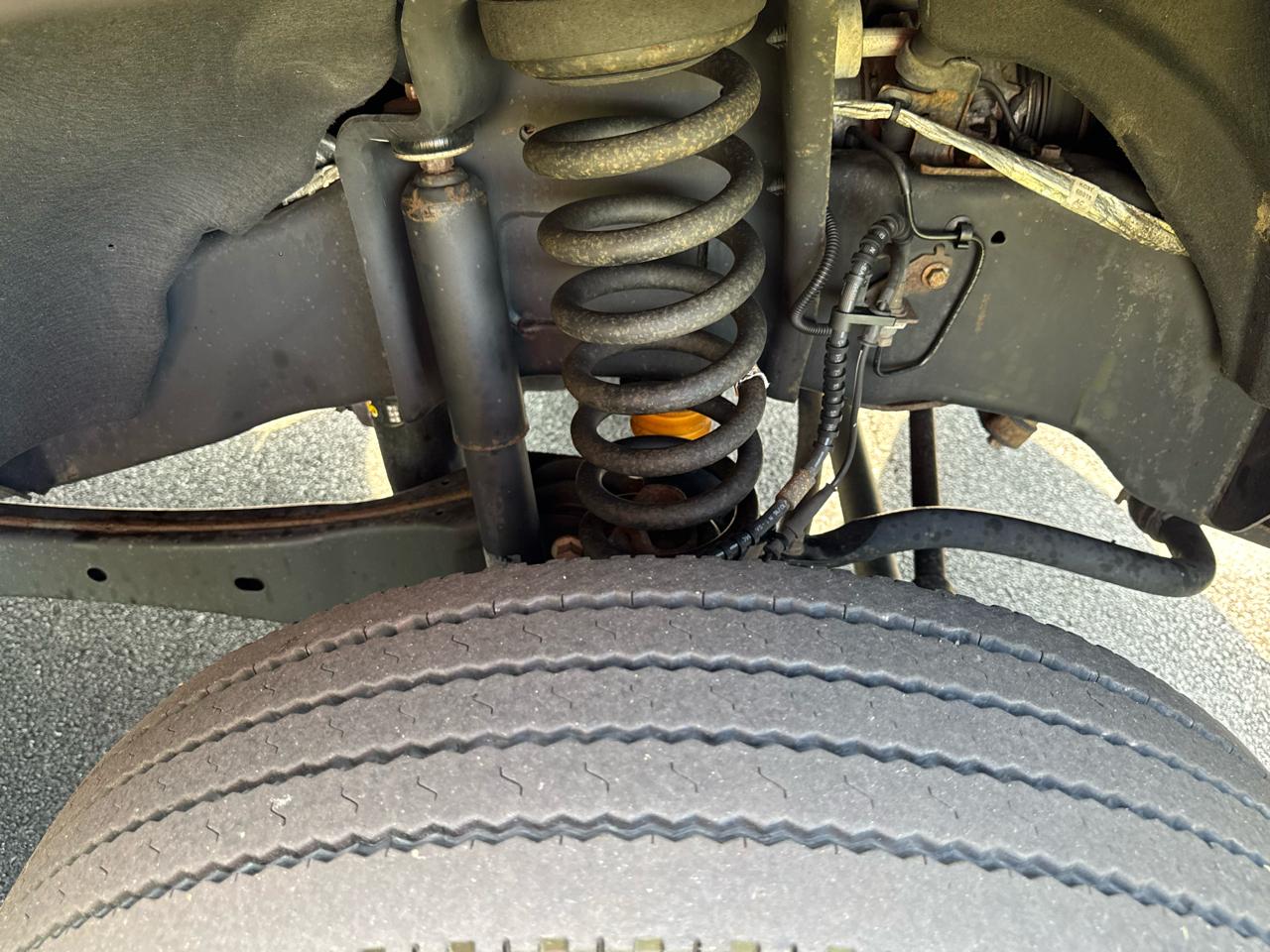 Ford Super Duty F-550 DRW XL 4WD Reg Cab 205" WB 120" CA 2017