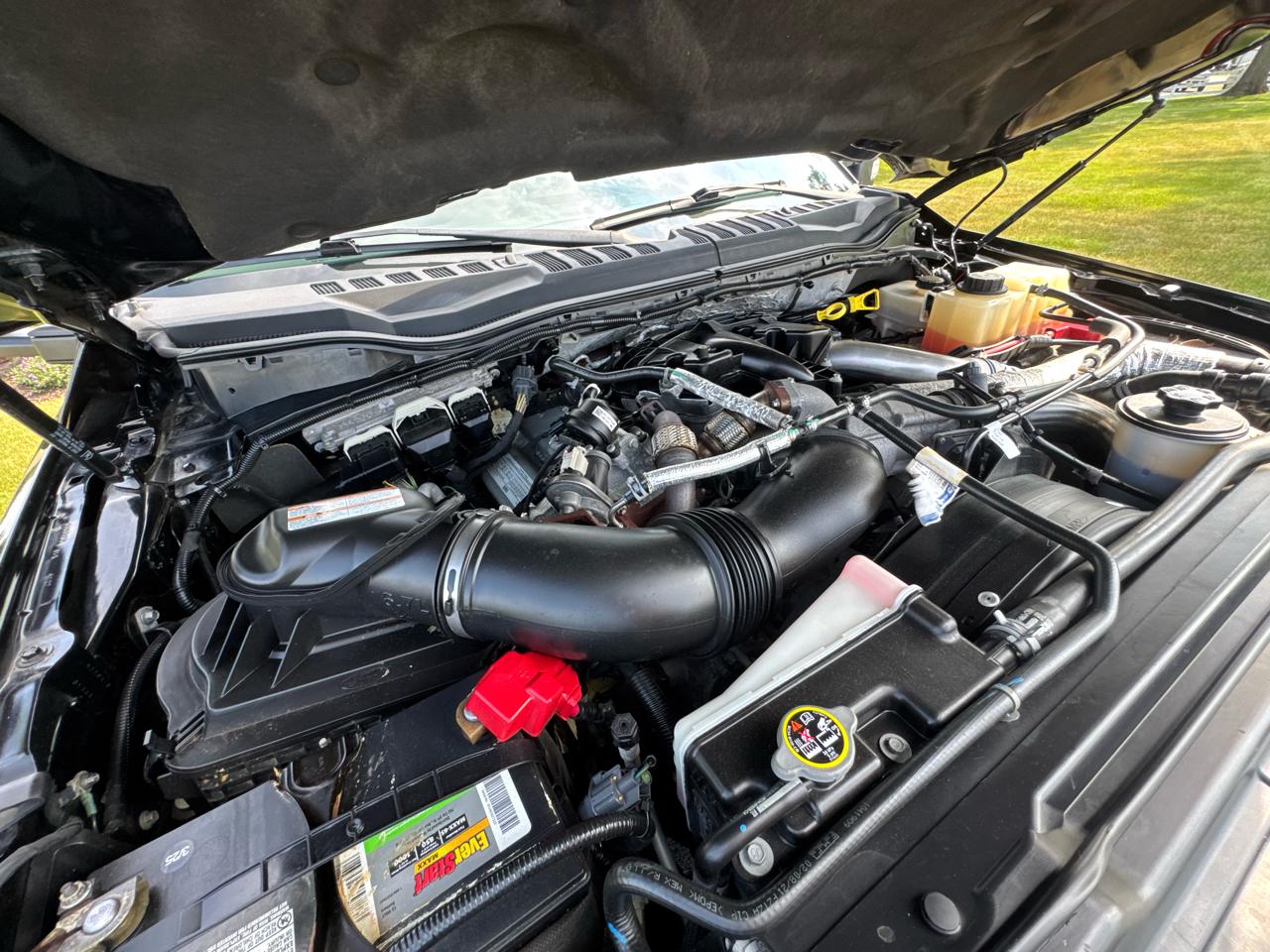 Ford Super Duty F-550 DRW XL 4WD Reg Cab 205" WB 120" CA 2017