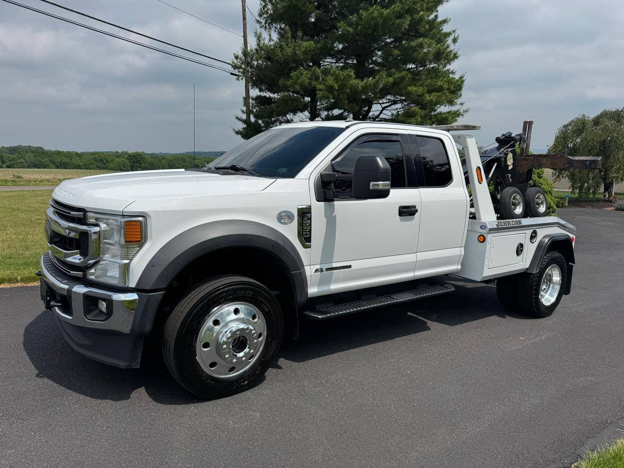 Ford Super Duty F-550 DRW XLT 4WD SuperCab 168" WB 60" CA 2021