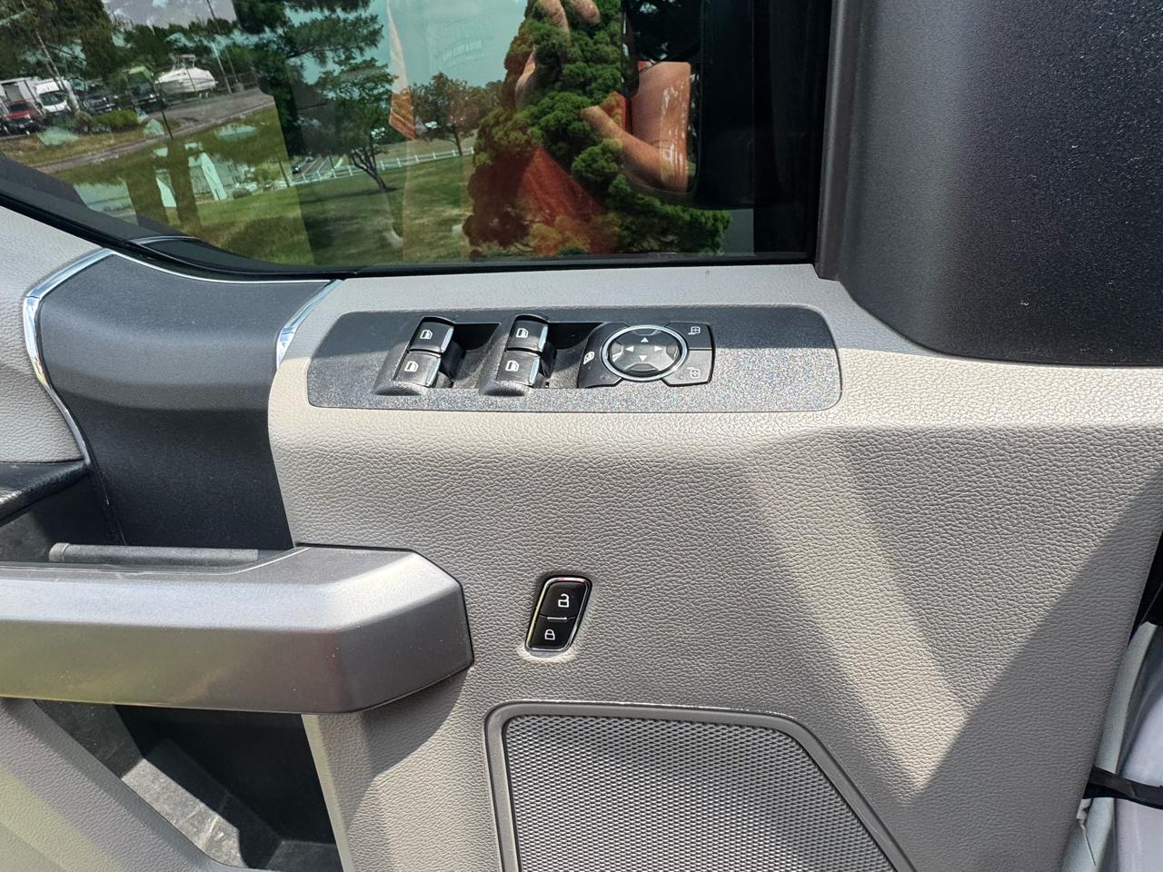 Ford Super Duty F-550 DRW XLT 4WD SuperCab 168" WB 60" CA 2021