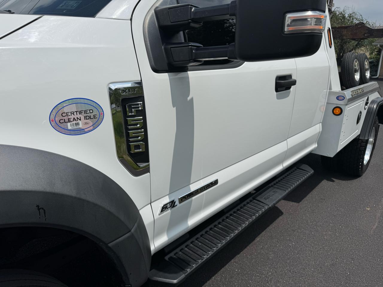Ford Super Duty F-550 DRW XLT 4WD SuperCab 168" WB 60" CA 2021