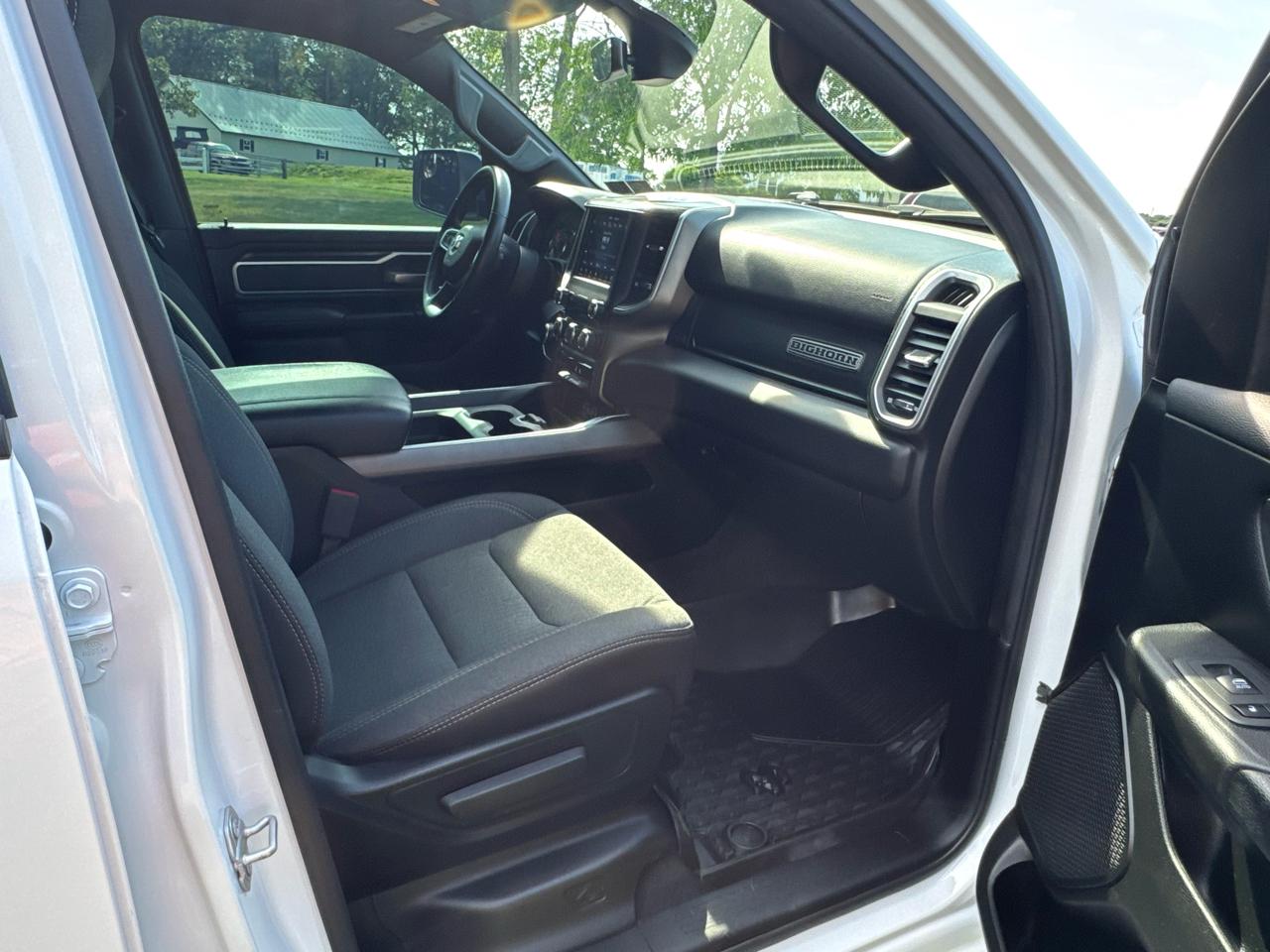 RAM 1500 Big Horn 4x4 Quad Cab 6'4" Box 2020