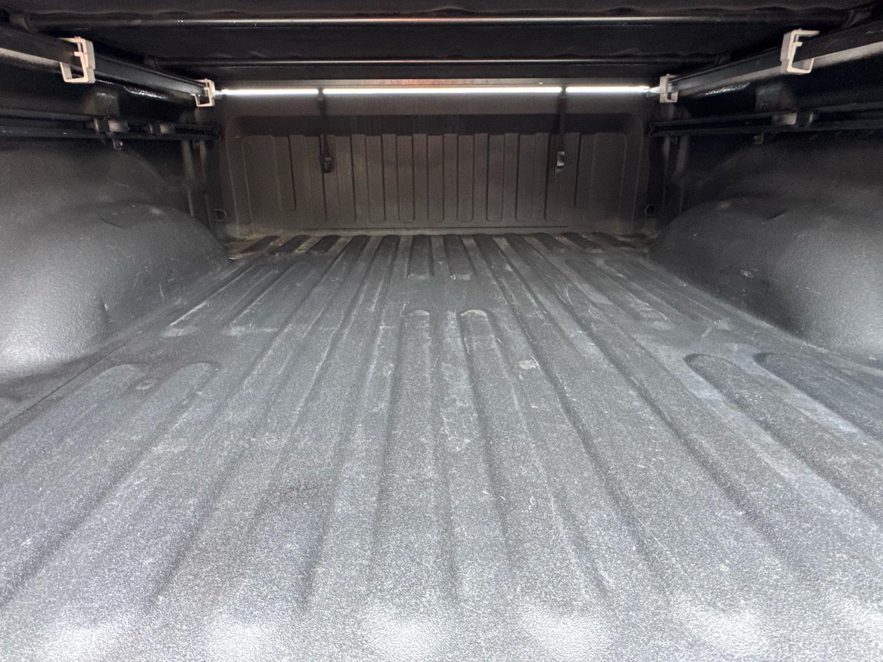RAM 1500 Big Horn 4x4 Quad Cab 6'4" Box 2020