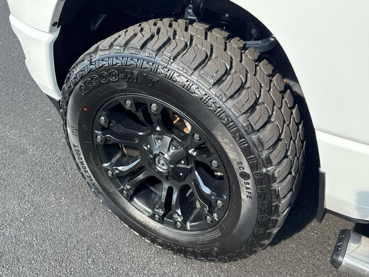 RAM 1500 Big Horn 4x4 Quad Cab 6'4" Box 2020