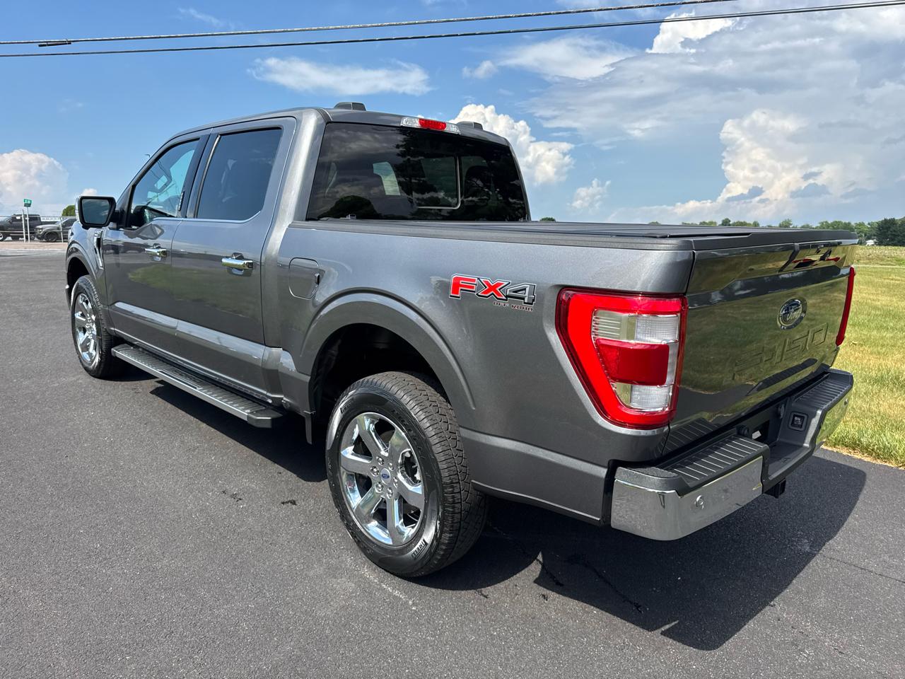 Ford F-150 Lariat 4WD SuperCrew 5.5' Box 2023