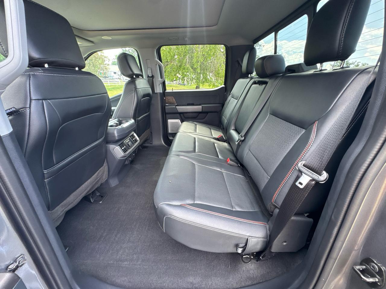 Ford F-150 Lariat 4WD SuperCrew 5.5' Box 2023