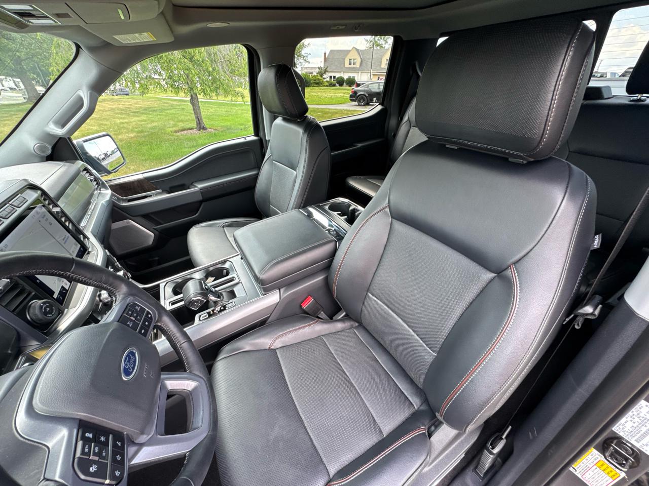 Ford F-150 Lariat 4WD SuperCrew 5.5' Box 2023