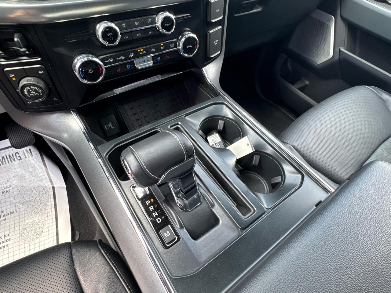 Ford F-150 Lariat 4WD SuperCrew 5.5' Box 2023