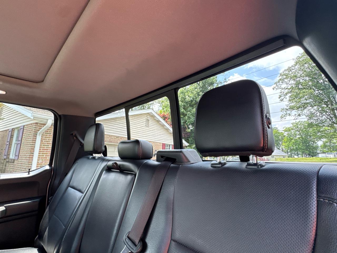 Ford Super Duty F-250 SRW Lariat 4WD Crew Cab 8' Box 2018
